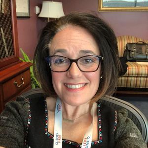 Meet your Posher, Jennifer